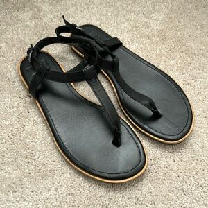 Sorel Bailee Black T-Strap Sandal